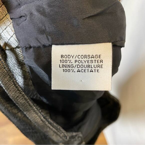 Think Tank Women’s Faux Leather Mini Skirt Size 4 Silver Reptile Print Belted - Picture 7 of 13